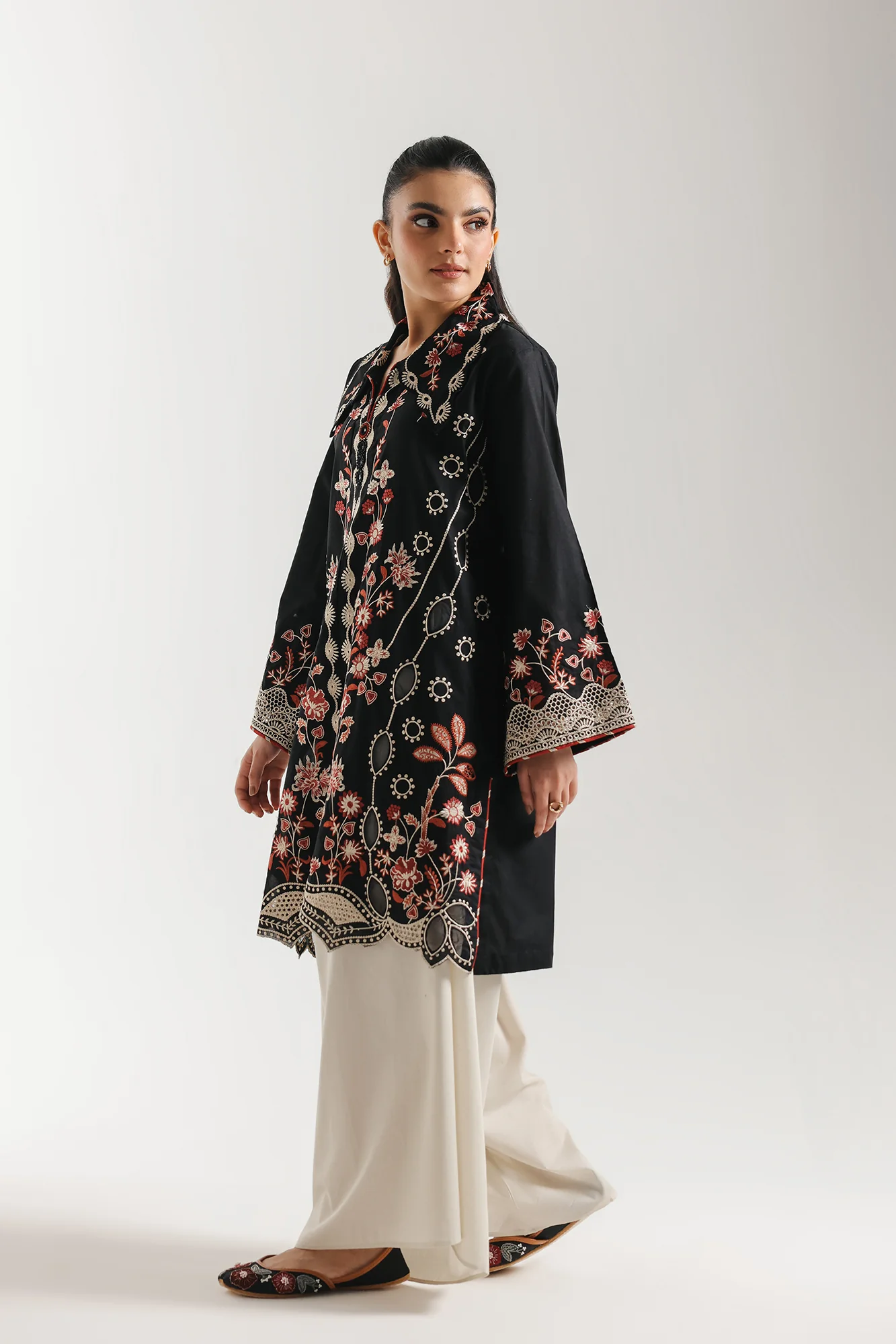 EMBROIDERED SUIT (E4284/103/901) - Image 2