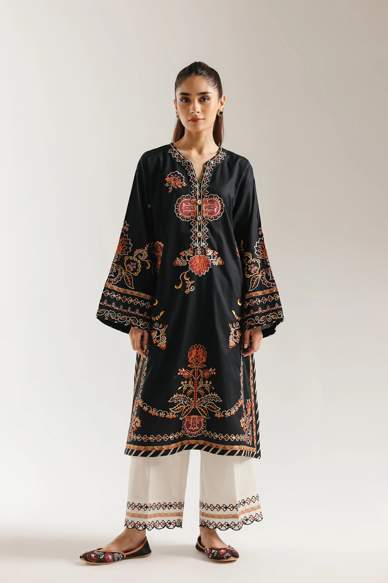 EMBROIDERED SUIT (E4308/103/901) - Image 2