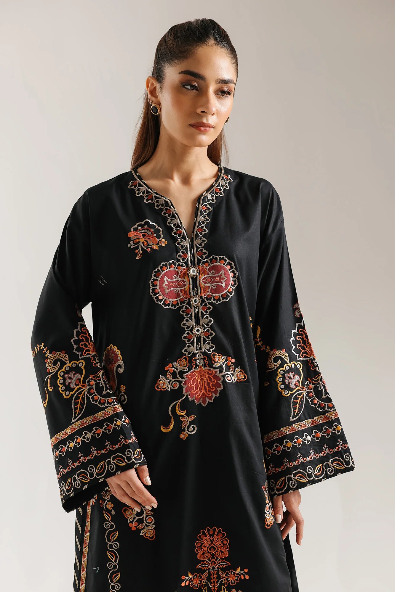 EMBROIDERED SUIT (E4308/103/901) - Image 5