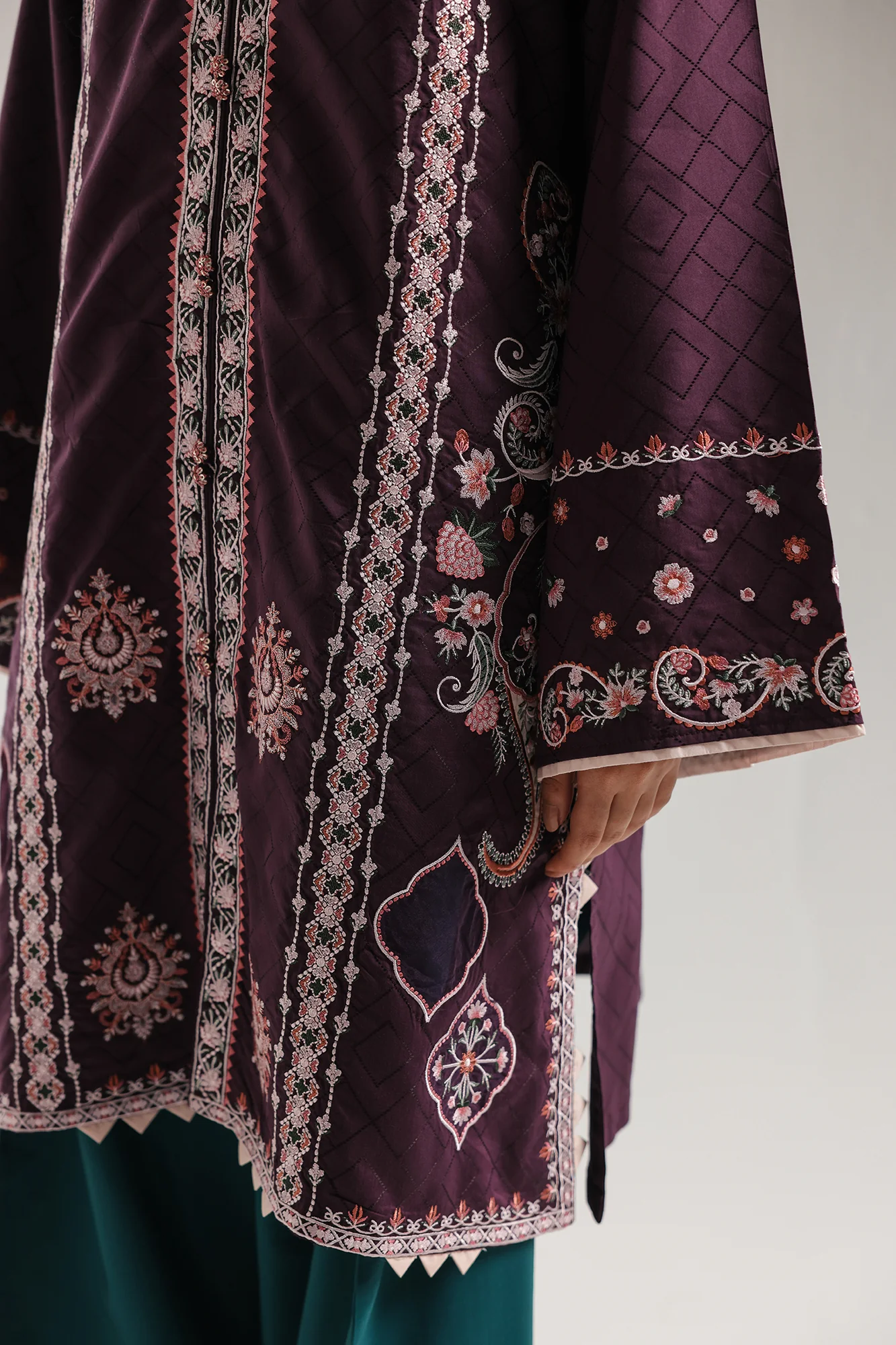 EMBROIDERED SUIT (E4321/103/518) - Image 5