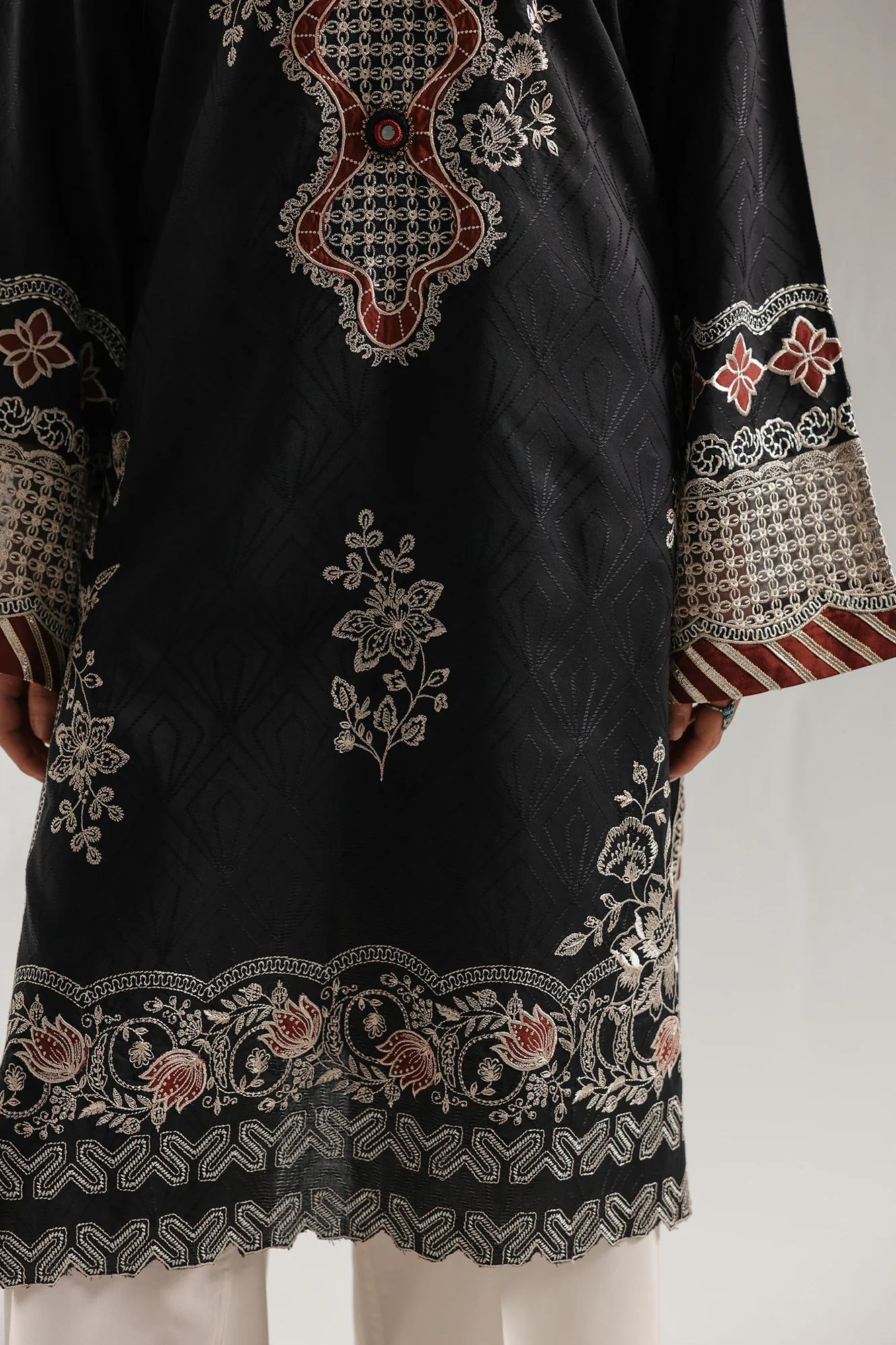 EMBROIDERED SUIT (E4332/103/902) - Image 6