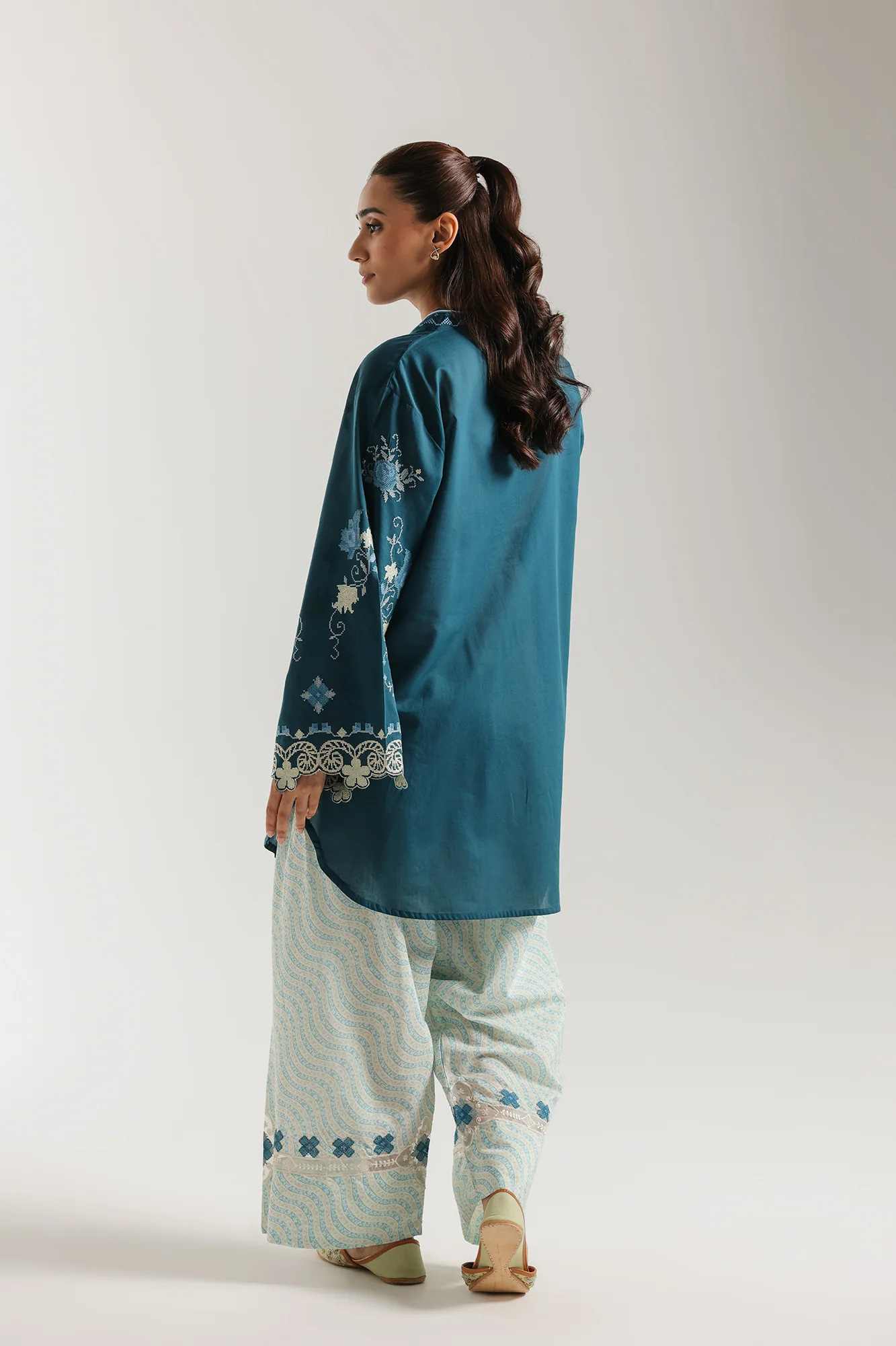 EMBROIDERED SUIT (E4345/103/602) - Image 4