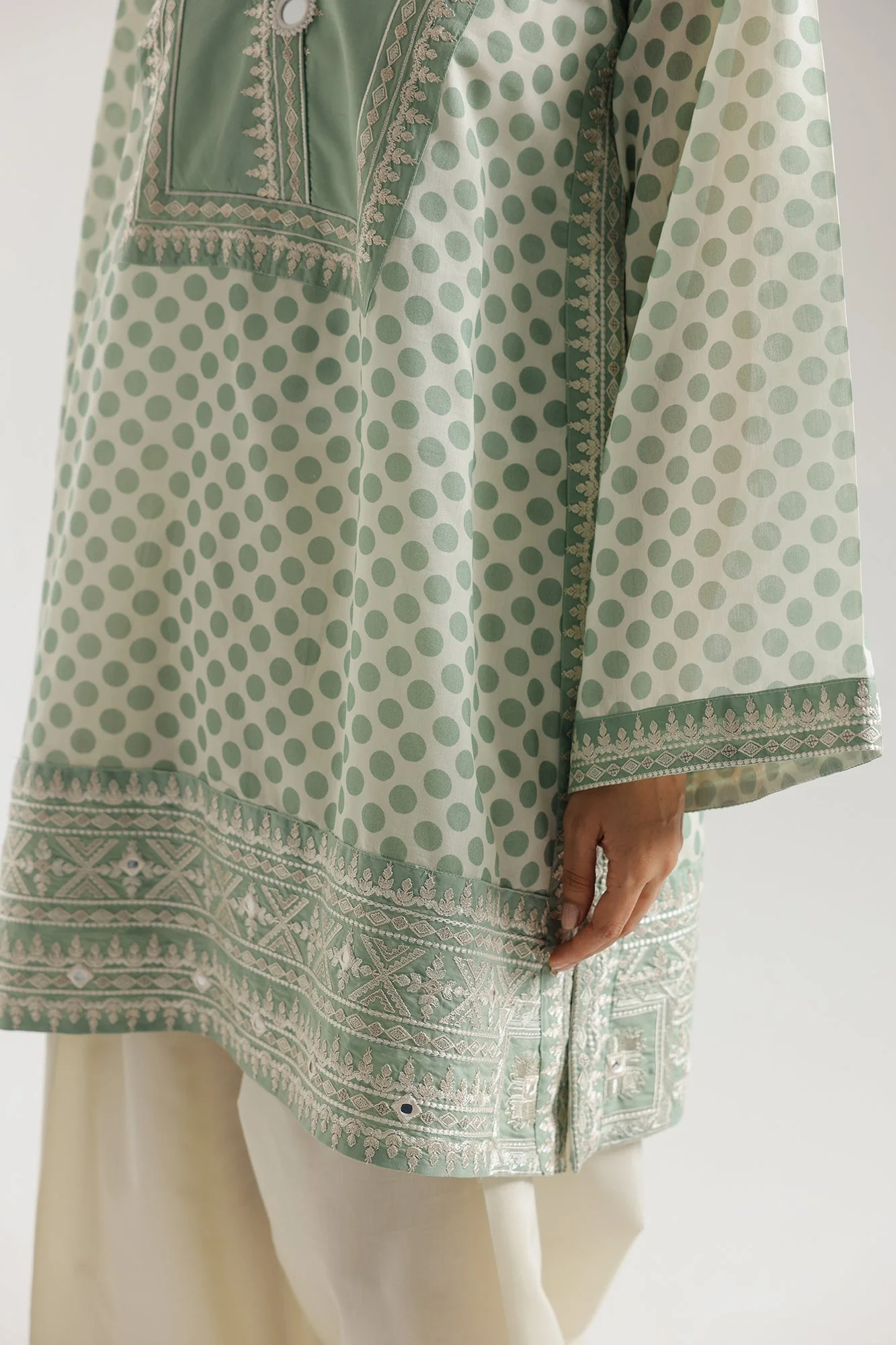 EMBROIDERED SUIT (E4348/103/005) - Image 5