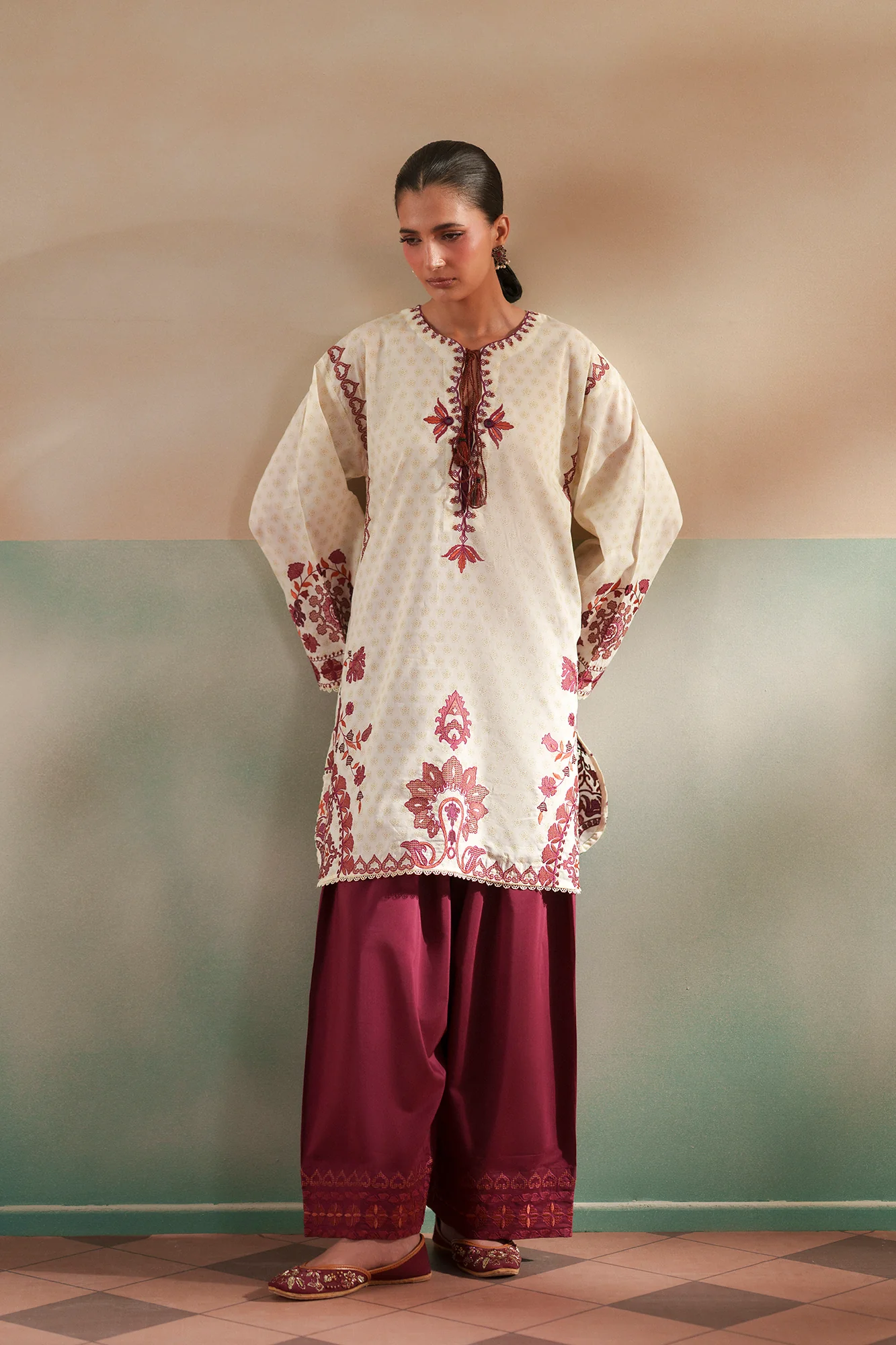 EMBROIDERED SUIT (E4354/103/005) - Image 7