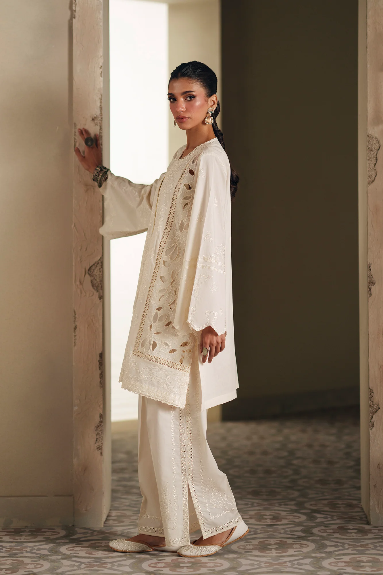 EMBROIDERED SUIT (E4363/103/003) - Image 3