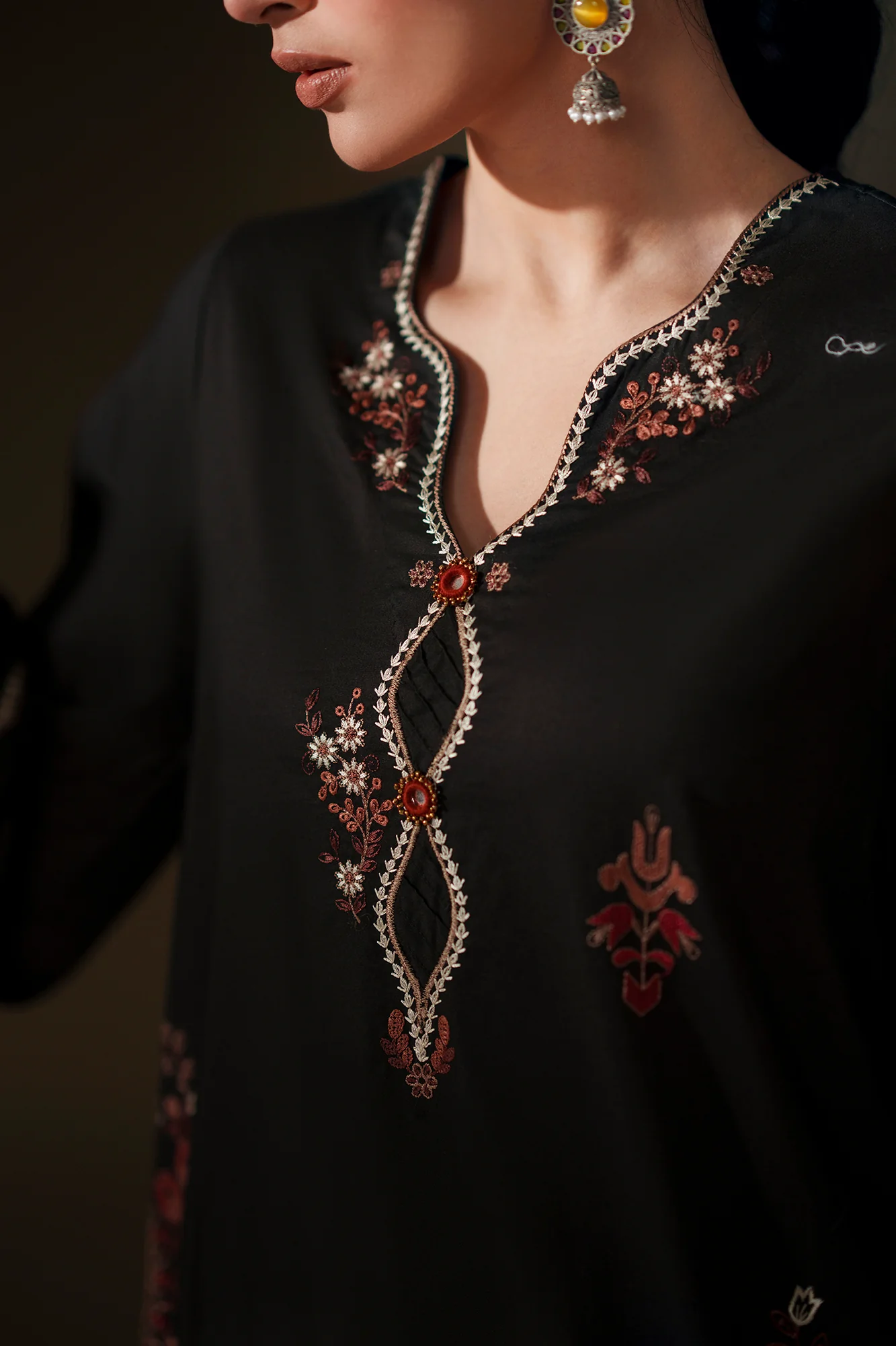 EMBROIDERED SUIT (E4430/103/901) - Image 6