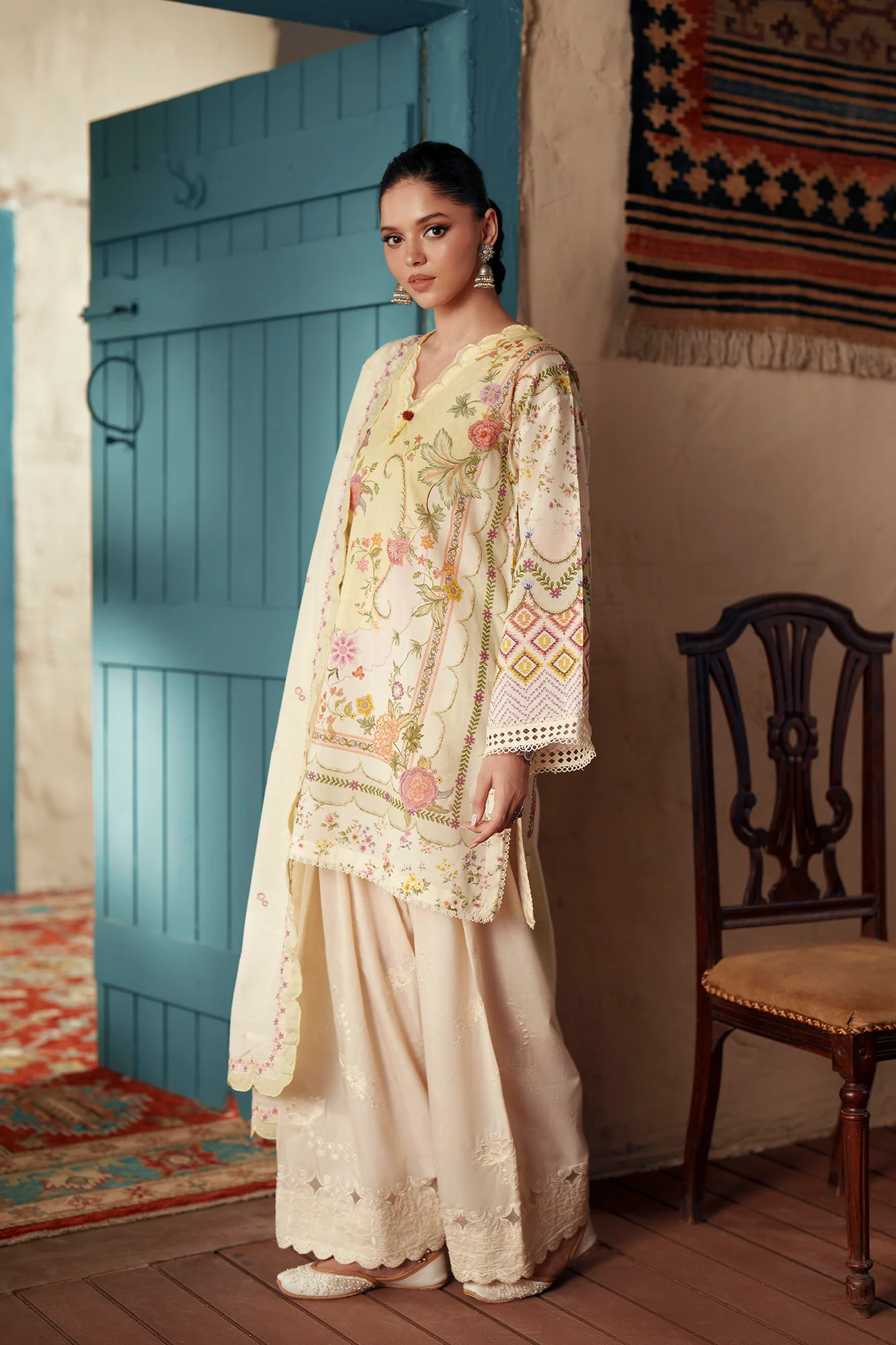 EMBROIDERED SUIT (E4460/103/004) - Image 3