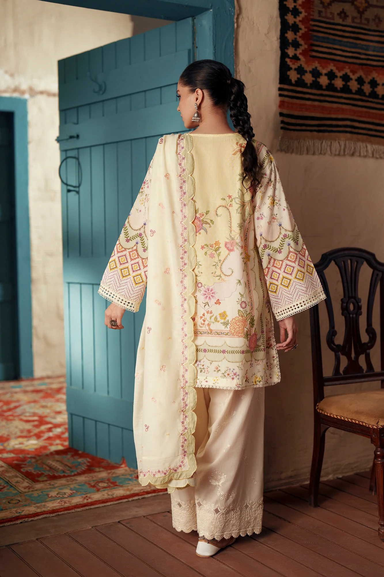 EMBROIDERED SUIT (E4460/103/004) - Image 4