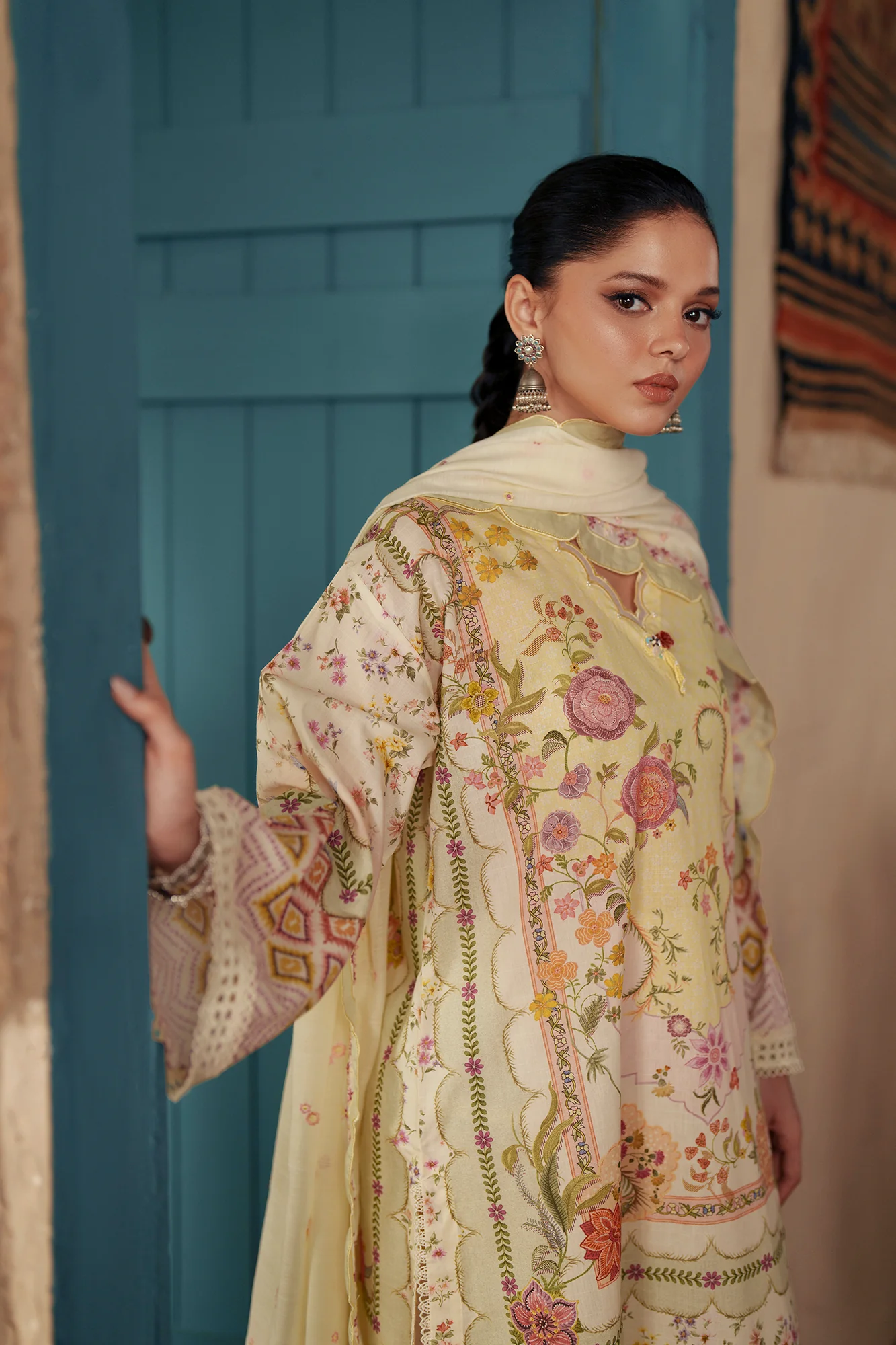 EMBROIDERED SUIT (E4460/103/004) - Image 7