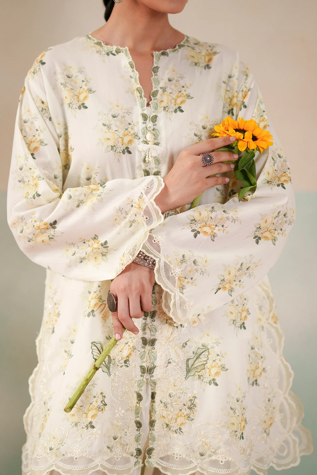 EMBROIDERED SUIT (E4464/103/005) - Image 6