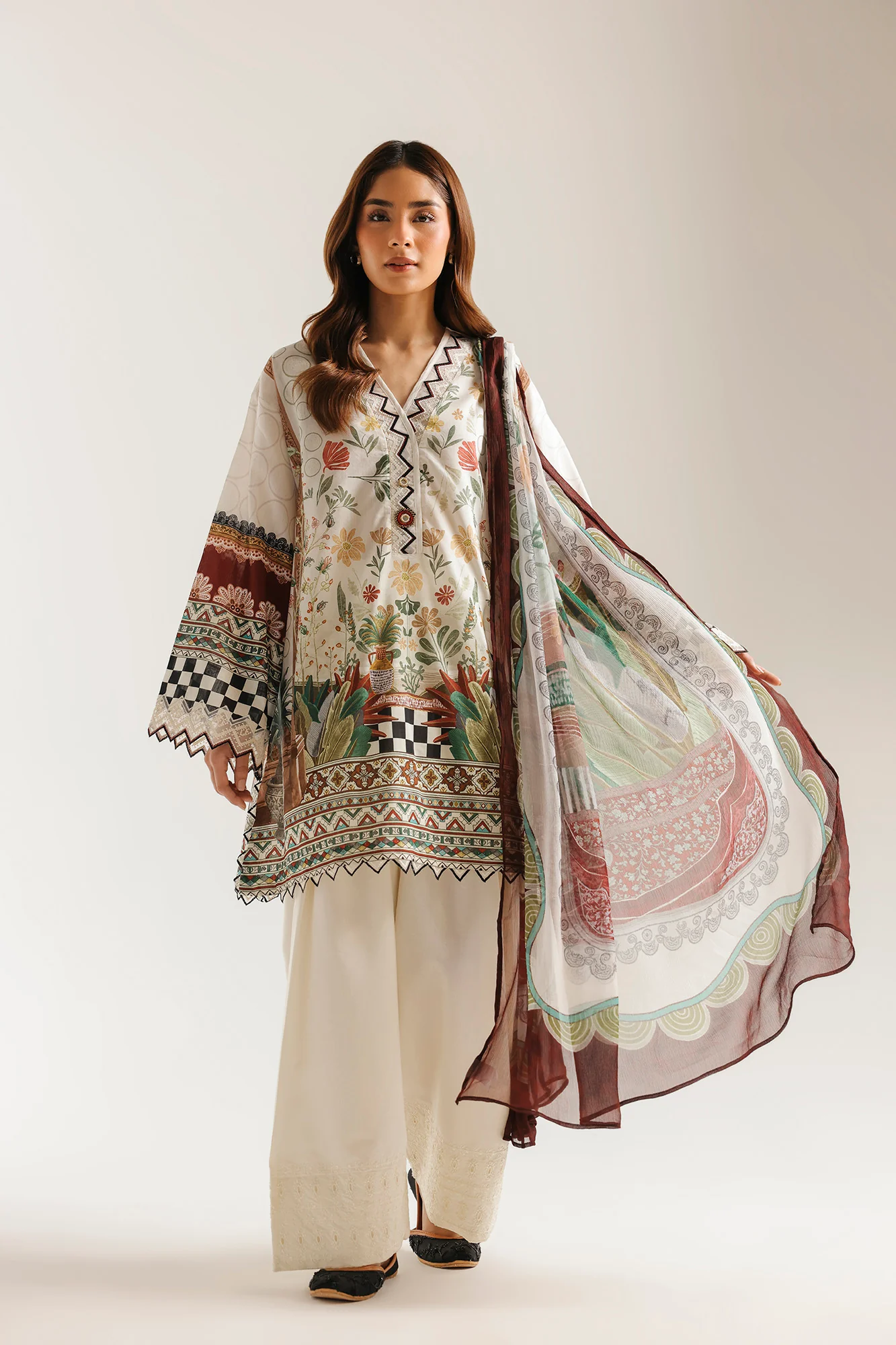 EMBROIDERED SUIT (E4476/103/002) - Image 2