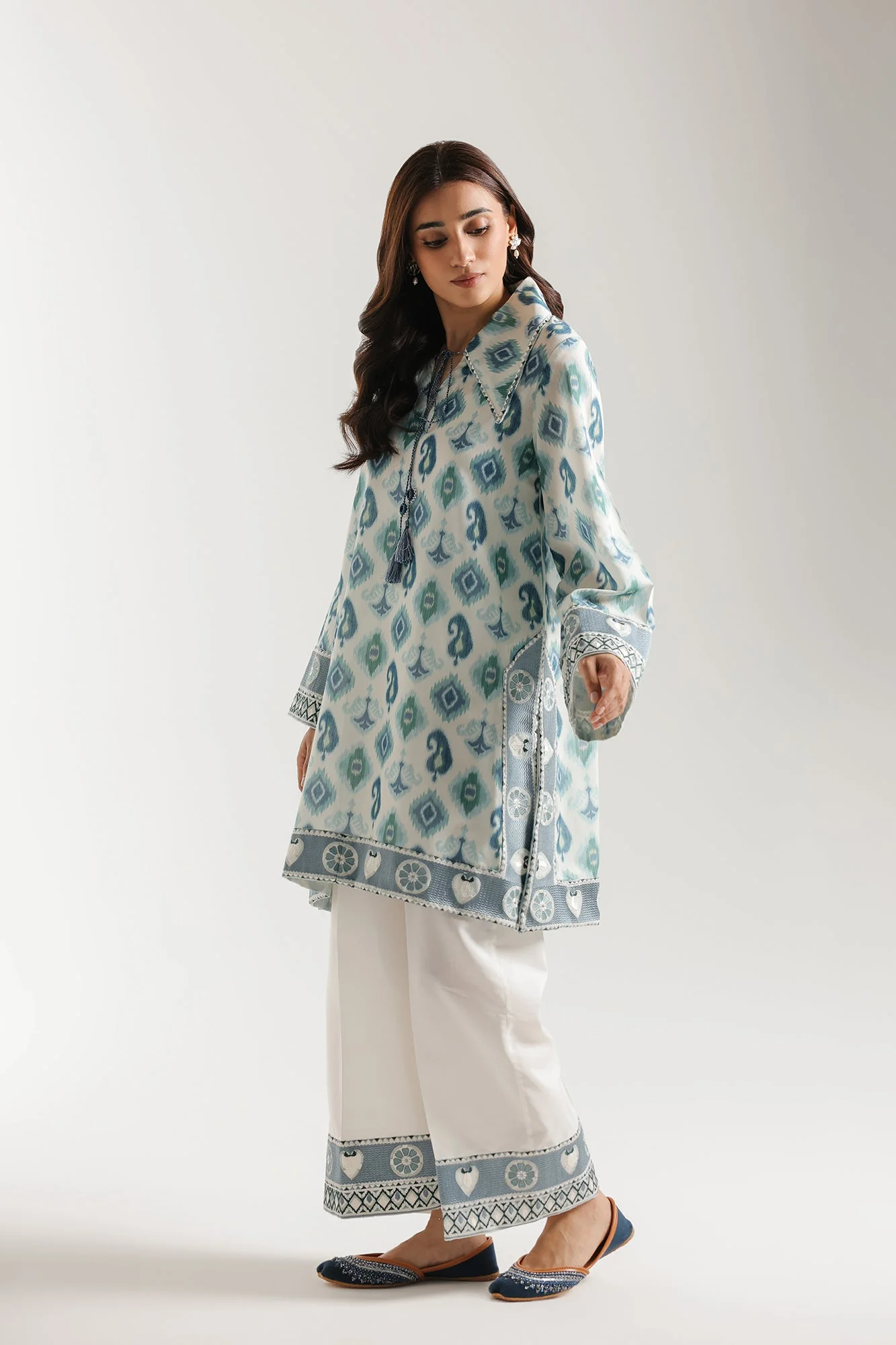 EMBROIDERED SUIT (E4482/103/003) - Image 3