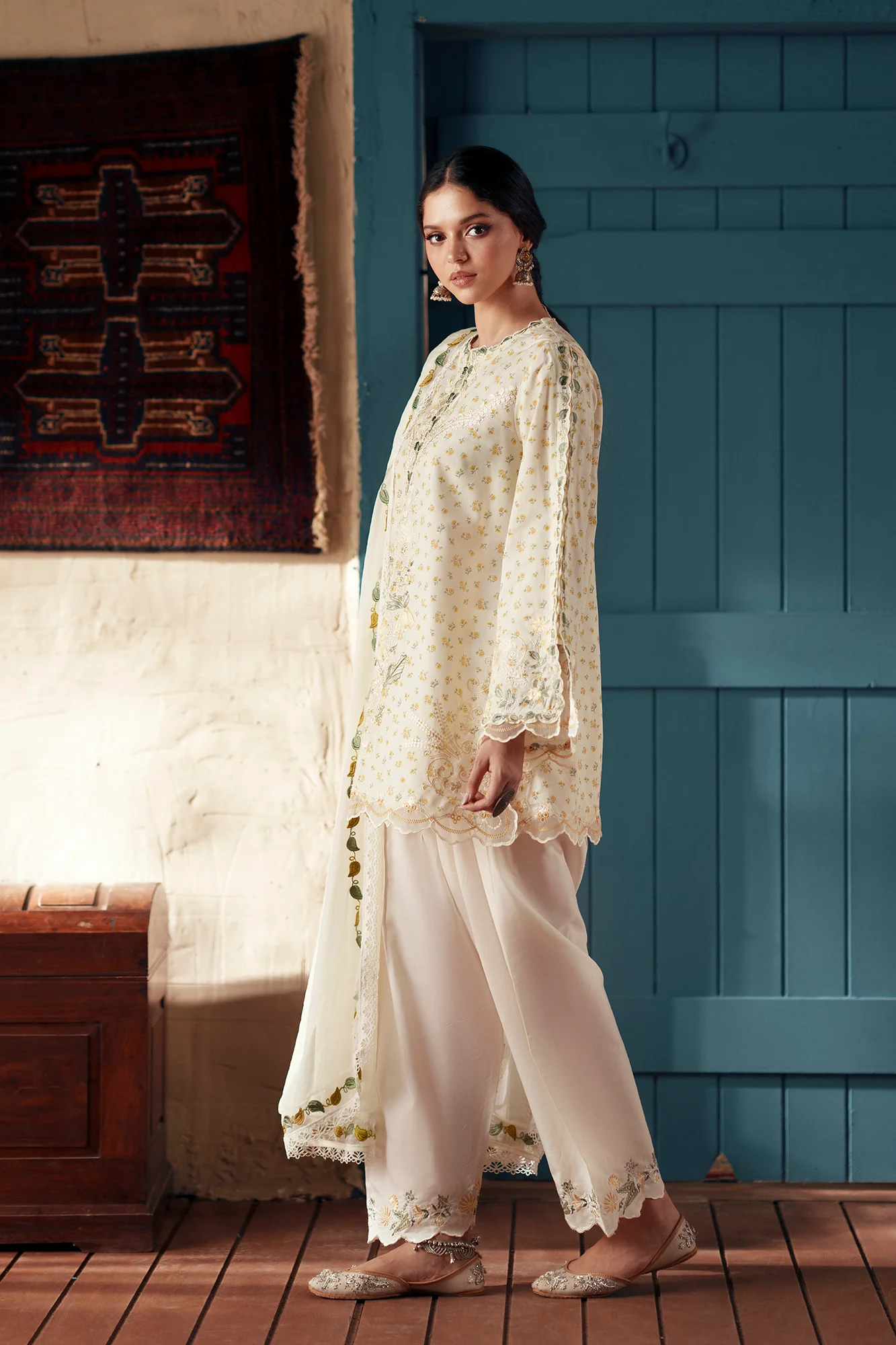EMBROIDERED SUIT (E4490/103/004) - Image 3