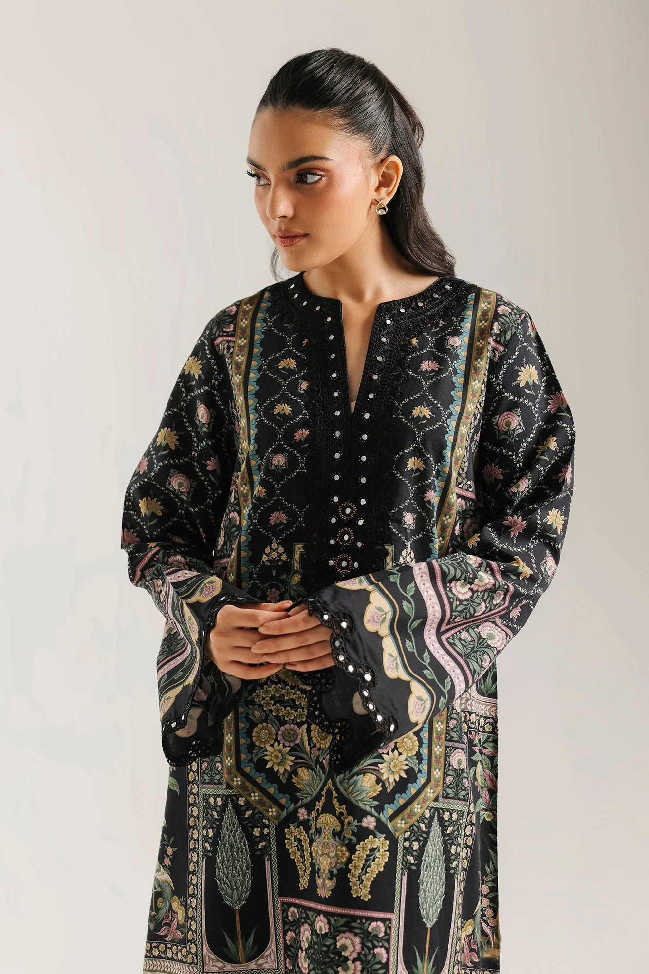 EMBROIDERED SUIT (E4498/103/902) - Image 4