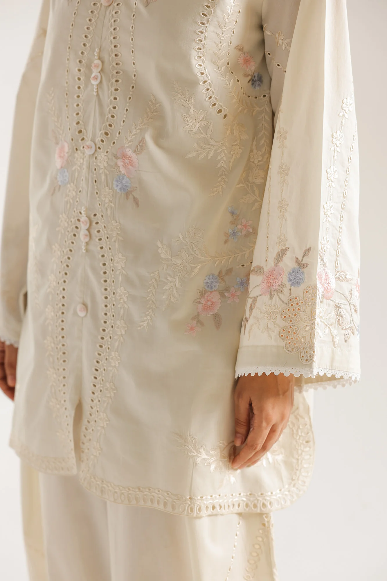 EMBROIDERED SUIT (E4551/103/006) - Image 5