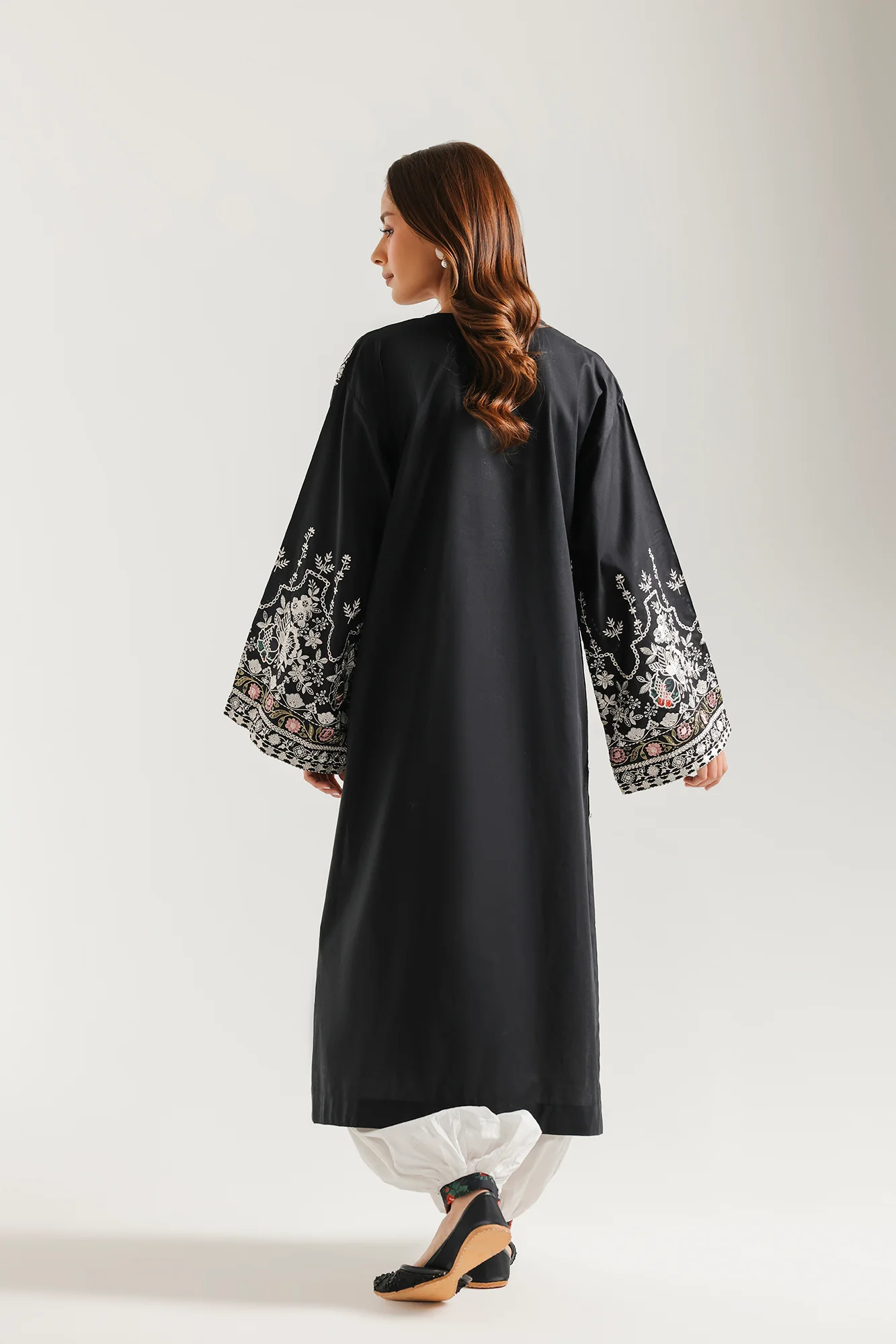 EMBROIDERED SUIT (E4640/103/902) - Image 3
