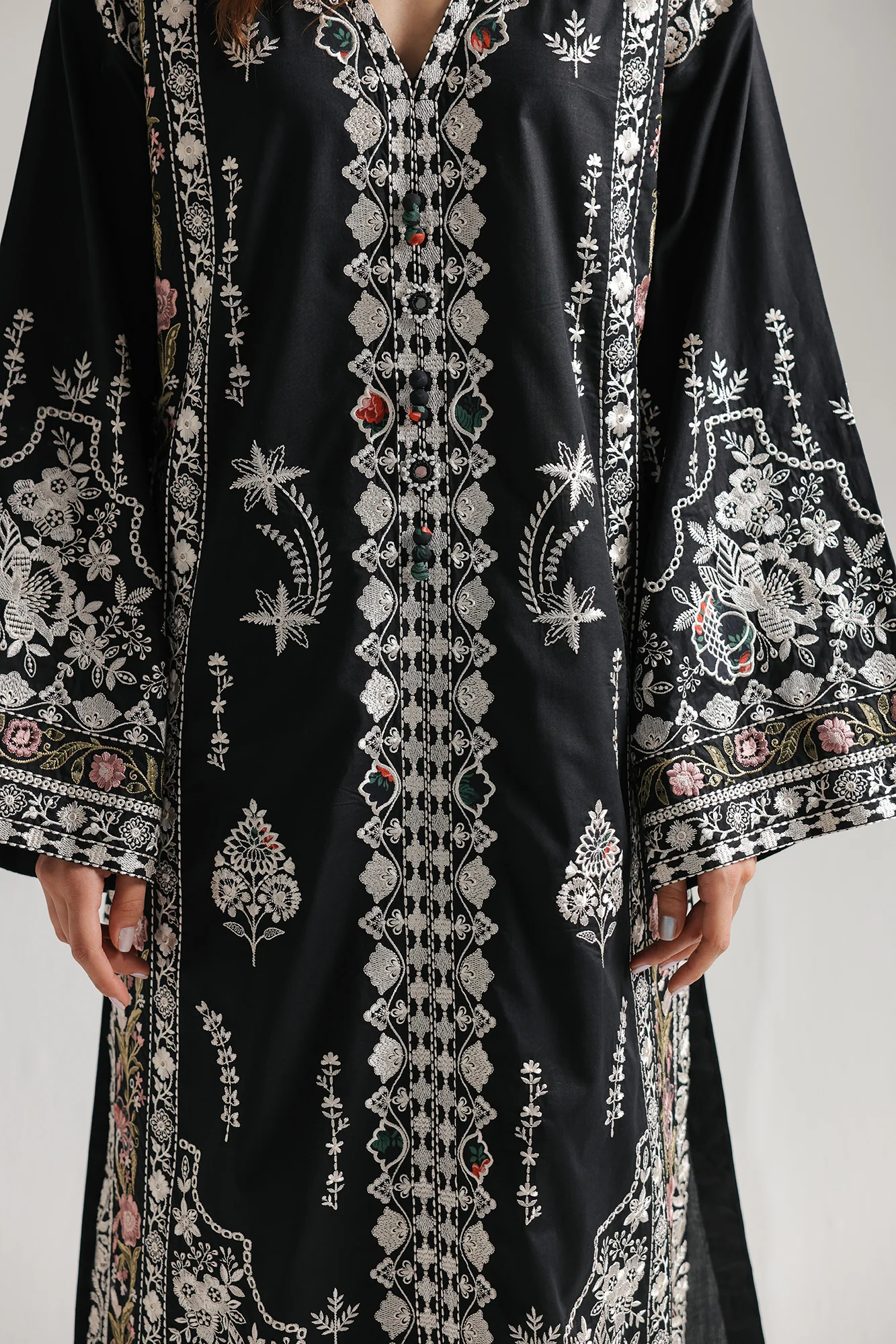 EMBROIDERED SUIT (E4640/103/902) - Image 5