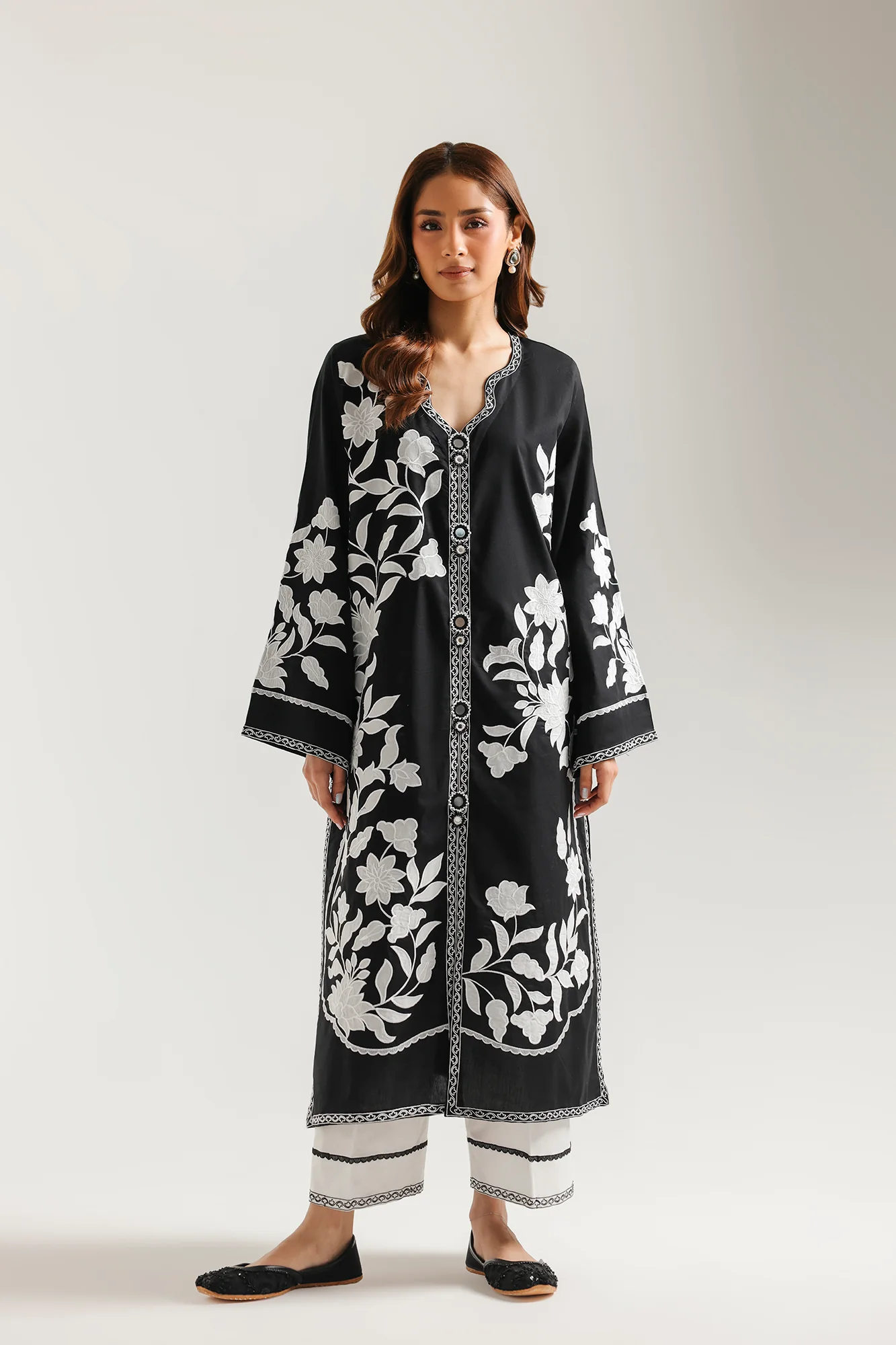 EMBROIDERED SUIT (E4642/103/902) - Image 3