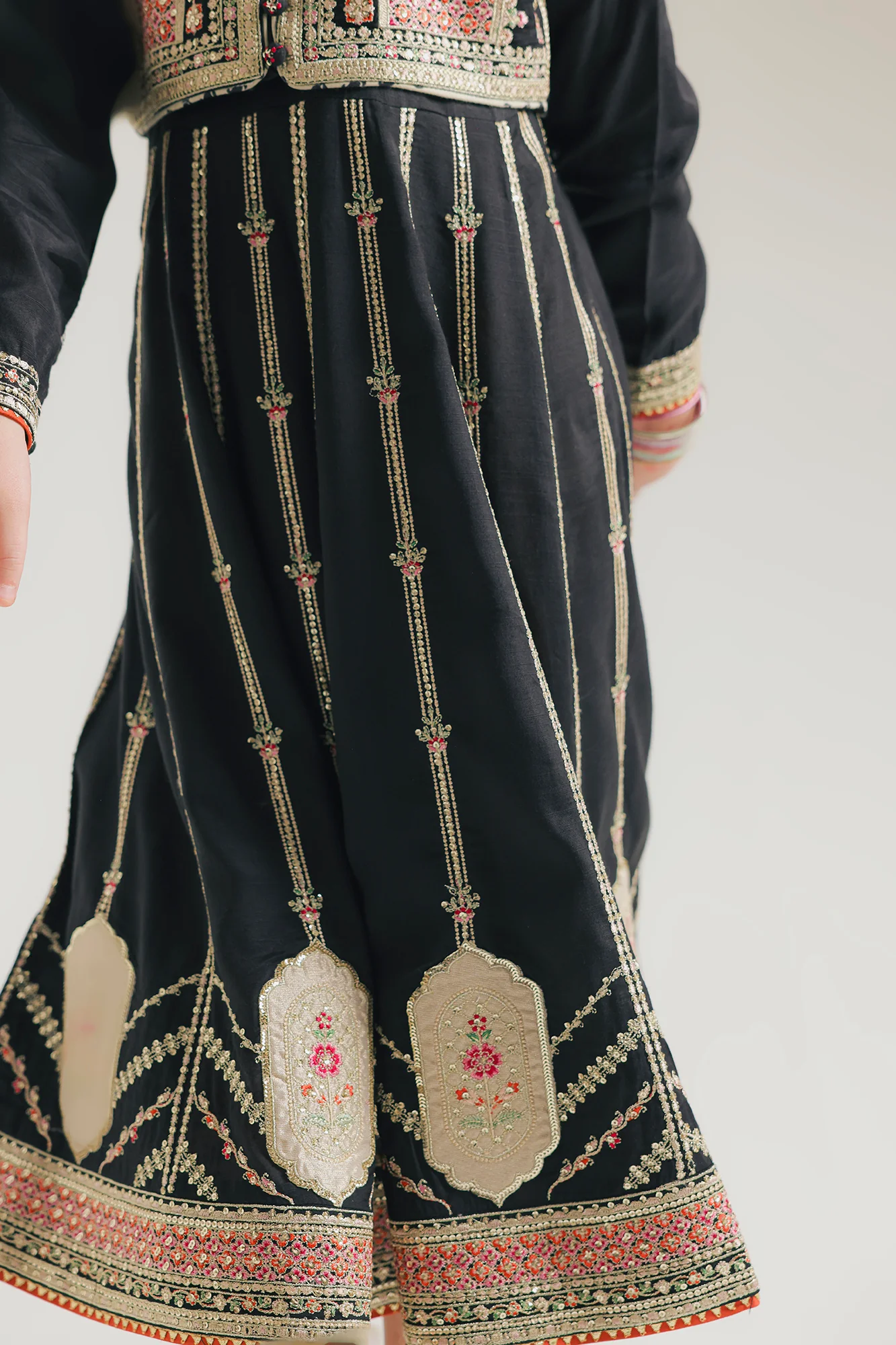 EMBROIDERED DRESS (E0309/415/902 E0309/315/902) - Image 7