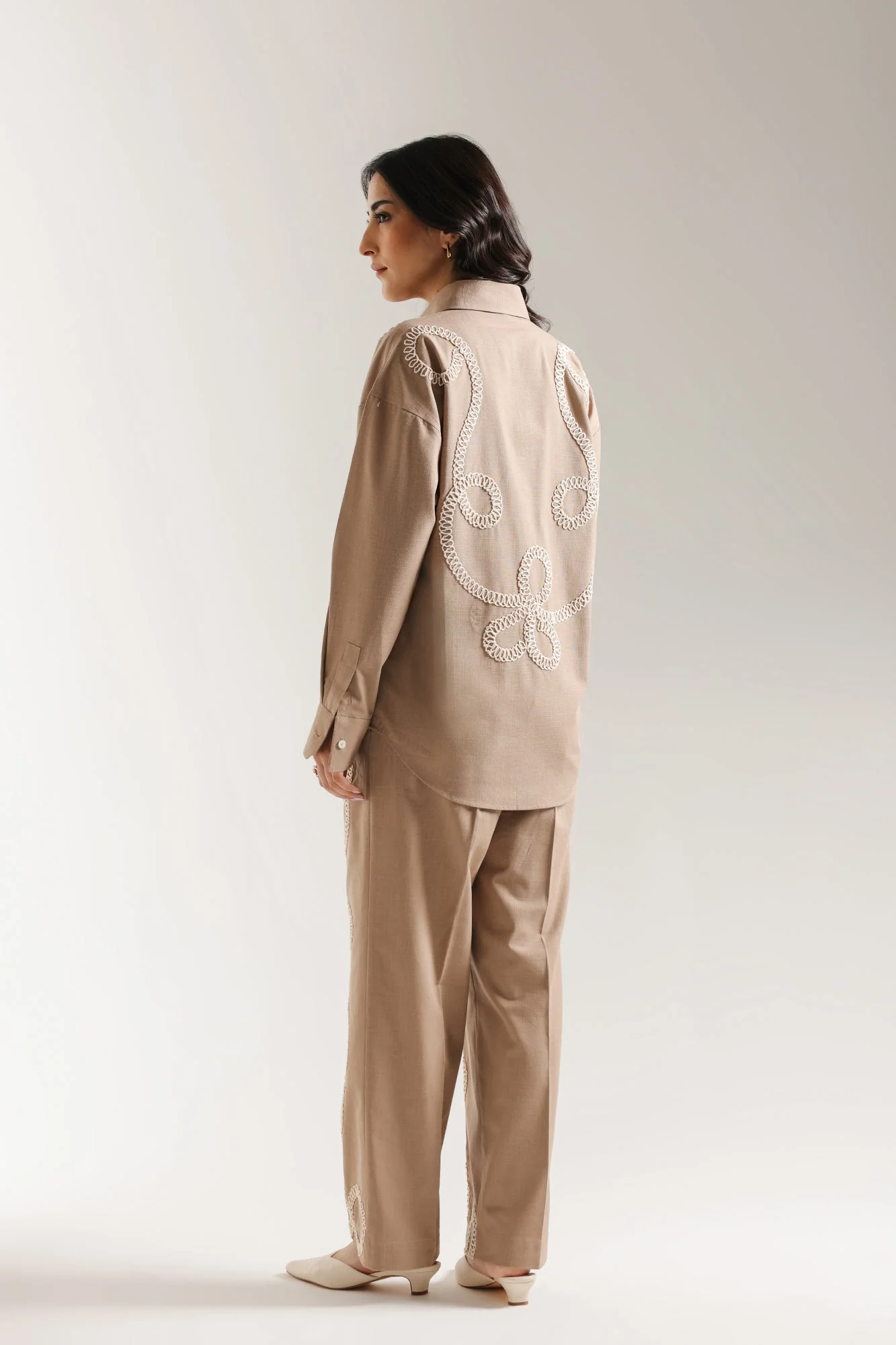 EMBROIDERED SUIT (E0729/106/007) - Image 3