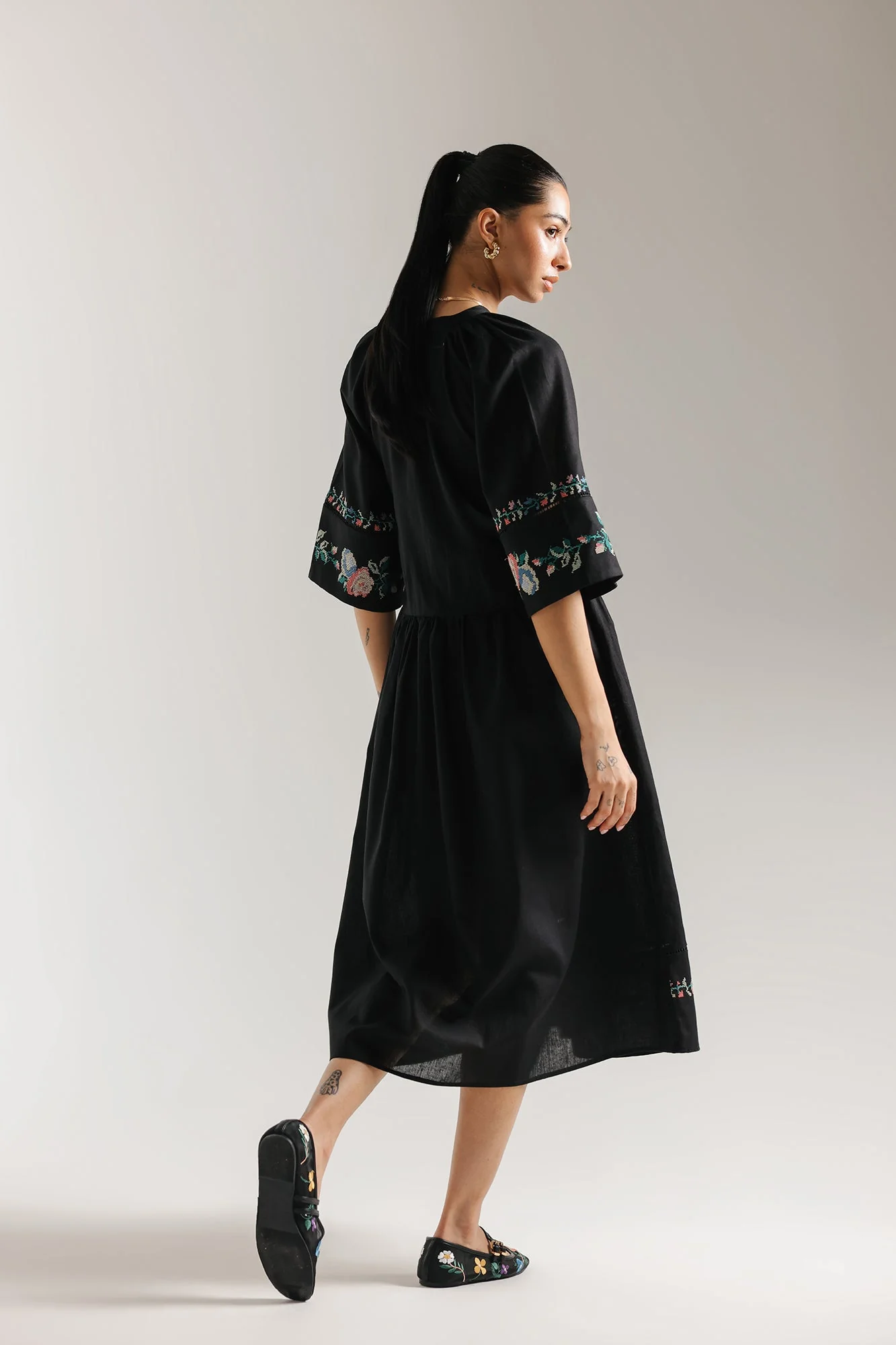 EMBROIDERED DRESS (E3313/108/901) - Image 3