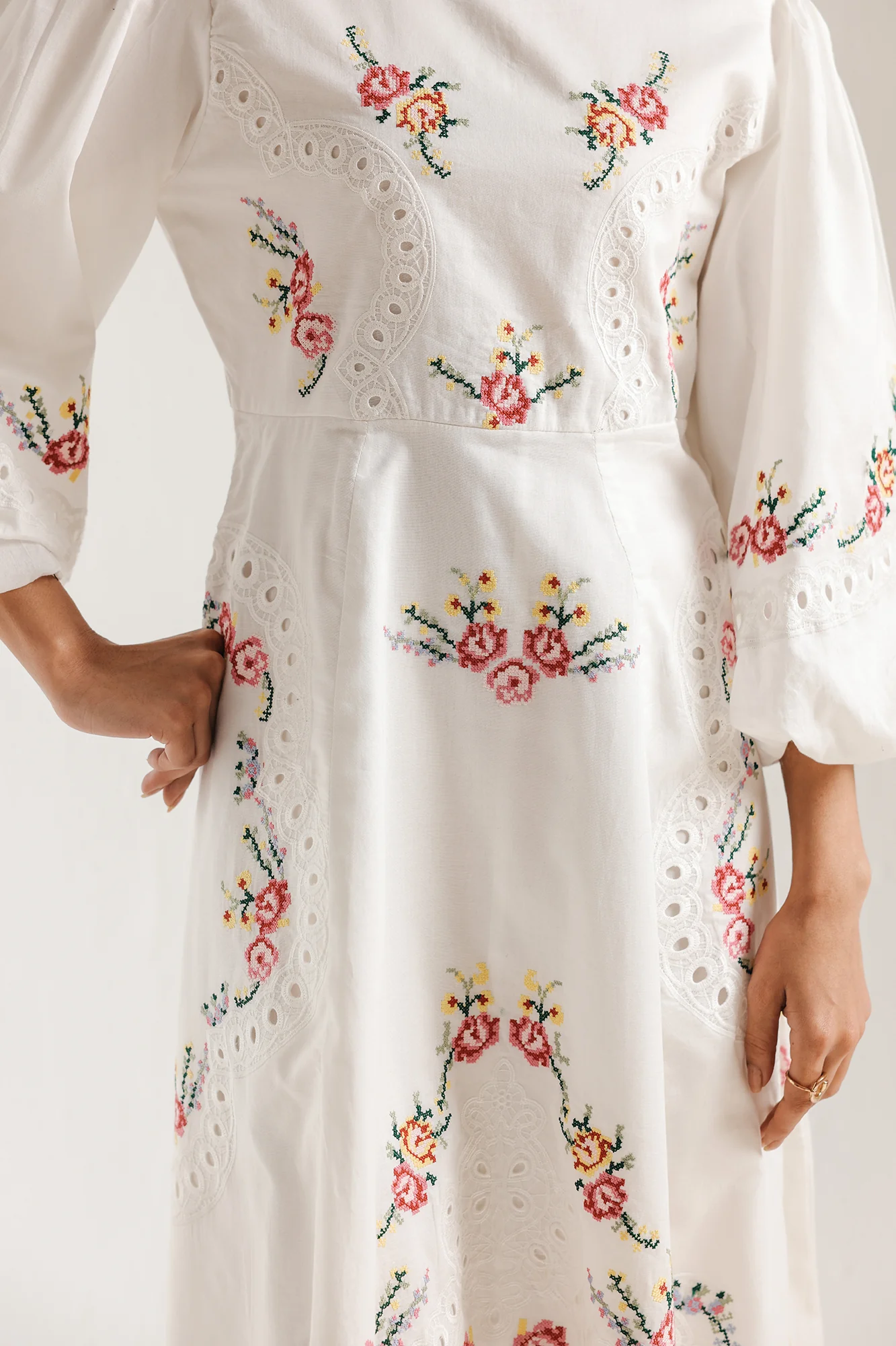 DRESS (E3342/108/001) - Image 5